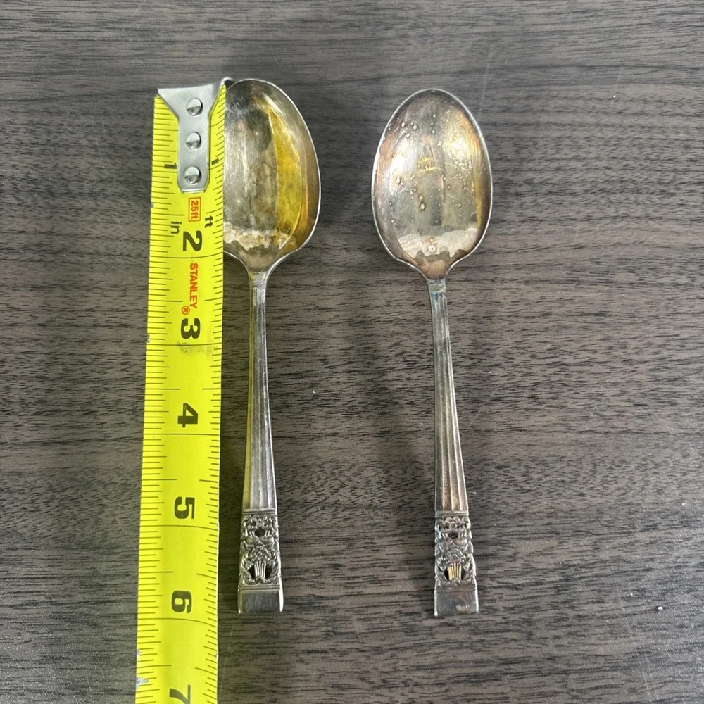 2 Vintage 1936 ONEIDA COMMUNITY CORONATION  6 inch silverplate soup‎ spoon